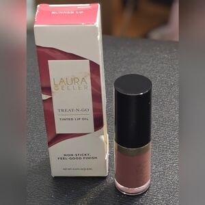 Laura Geller Treat-N-Go Tinted Lip Oil in Runner Up (Nude-pink Mauve)